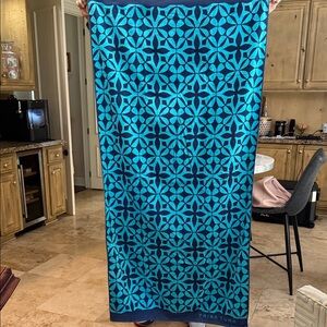 Set of 2 Trina Turk Teal and Navy Geometric Beach Towels